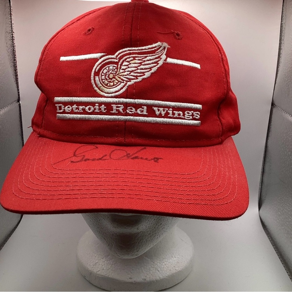 Gordie Howe Autographed Detroit Red Wings Hat The Game One Size Licensed *desc
